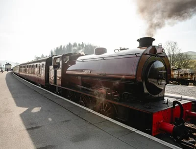 Harrogate & Afternoon Tea on a Steam Train - Image 6